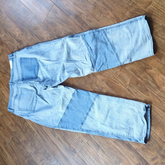 Hollister Ultra High Rise Patchwork Jeans - Picture 3 of 8